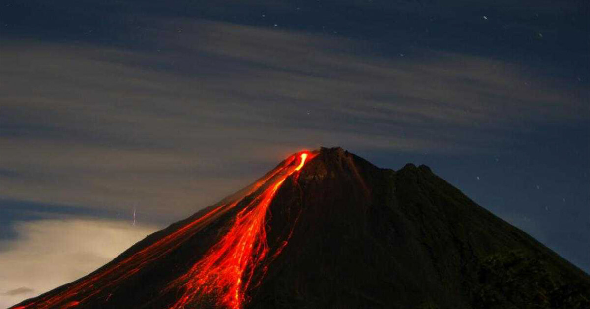 40 Years of Eruption, The Arenal Volcano